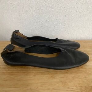 Everlane Black Leather Flats